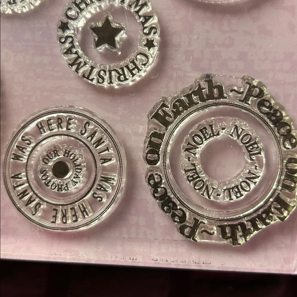 New Art Warehouse Danielle Johnson Christmas Clear circular Stamps Set